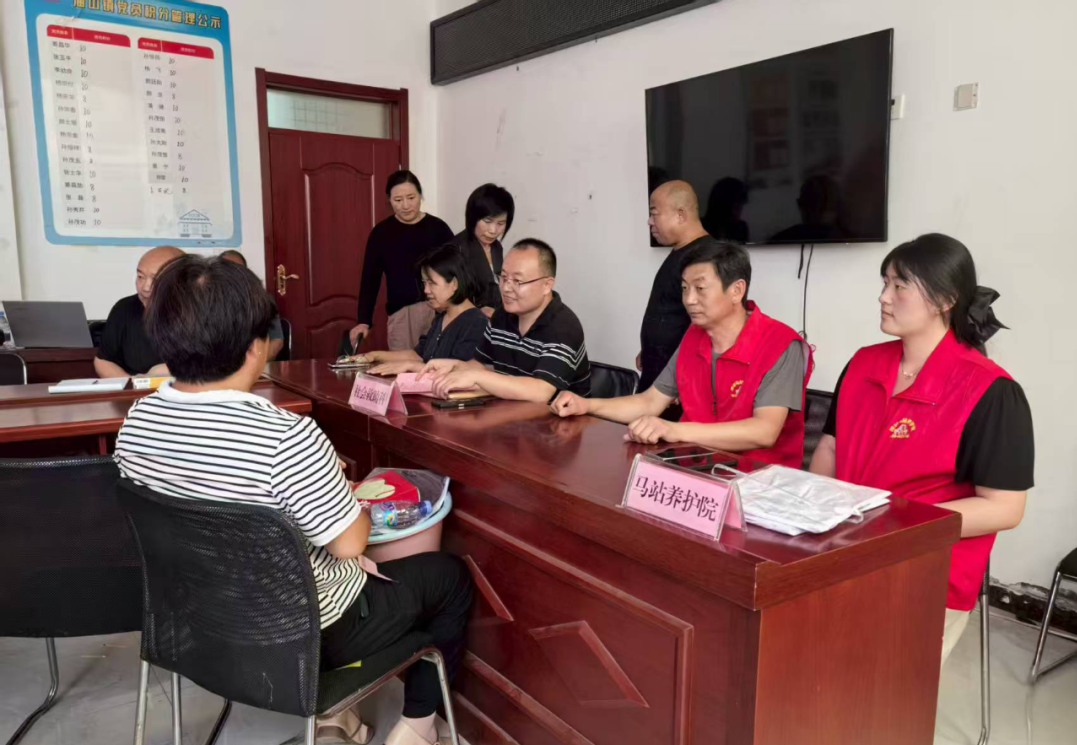 銀發經濟促消費，養老服務進社區——縣民政局開展社會經濟咨詢活動